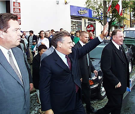A. Kwaśniewski <br>Łomża 2001r