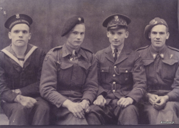 Bracia cioteczni Antoni Przychodzeń od lewej:  Czesław, Jerzy, Roman, Kazimierz (Przychodzeń). Szkocja 1943 rok.