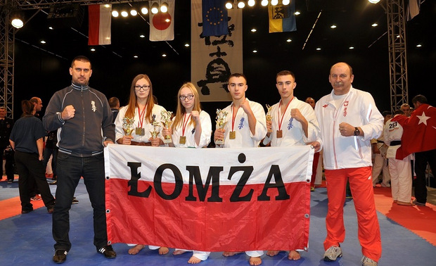 Drużyna Łomżyńskiego Klubu Karate