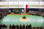 Foto: Uroczystości wręczenia zaświadczeń laureatom w sali gimnastycznej SP 10 w Łomży
