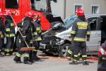 Foto: Uszkodzony Mercedes, auto skręcało w lewo