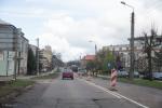 Foto: ul. Szosa Zambrowska - zwężenie jezdni do jednego pasa ruchu