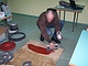 Szkoleniowiec firmy BONA pan Tadeusz Leszkowicz w akcji - bejcowanie podłogi