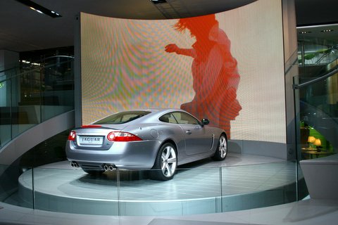 Jaguar XKR - imponująca ekspozycja