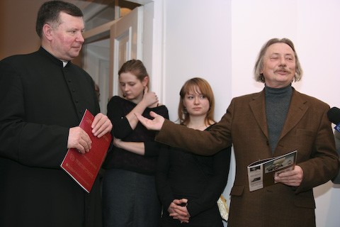 prof. Czesław Dźwigaj z proboszczem parafii katedralnej ks. kanonikiem Marianem Mieczkowskim
