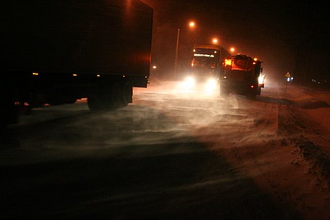 wieczorne opady śniegu oraz zawieje śnieżne, droga 61, Kisielnica