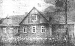 Foto: Budynek trzyklasowej szkoły 1934 r.