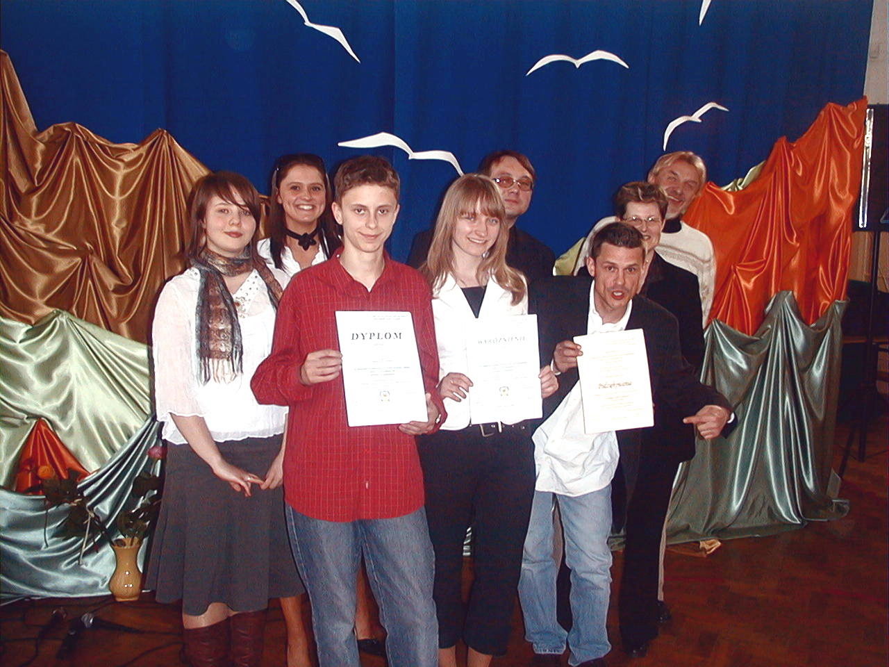  Foto: Gimnazjalisci recytowali wiersze ks. Jana Twardowskiego i Papieża