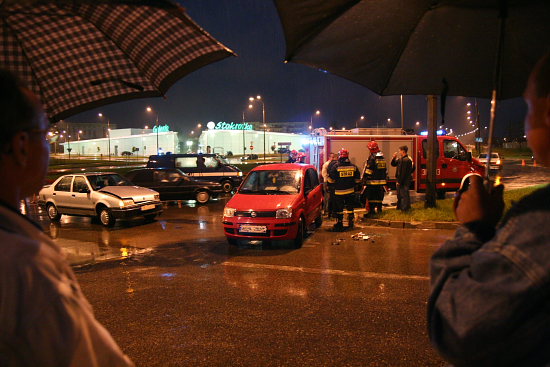 wypadek na Rondzie Solidarności, Łomża, 21:45, 4 lipca 2007
