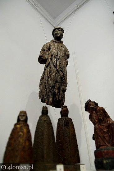 najstarsza rzeźba drewniana w zbiorach muzeum (wisząca). Figura z kaplicy na Wzgórzu św. Wawrzyńca