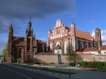 Architektura kościołów w Wilnie, zachwyca bogactwem form i wystrojem wnętrz.