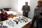 Archeolog Jolanta Deptuła, dyr Muzeum Jerzy Jastrzębski i profesor Maciej Czarnecki
