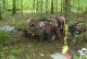 Renault safrane uderzył w drzewa. Kierowca zginął na miejscu a pasażer z obrażeniami głowy i ogólnymi potłuczeniami trafił do szpitala. (fot. podlaska.policja.gov.pl)