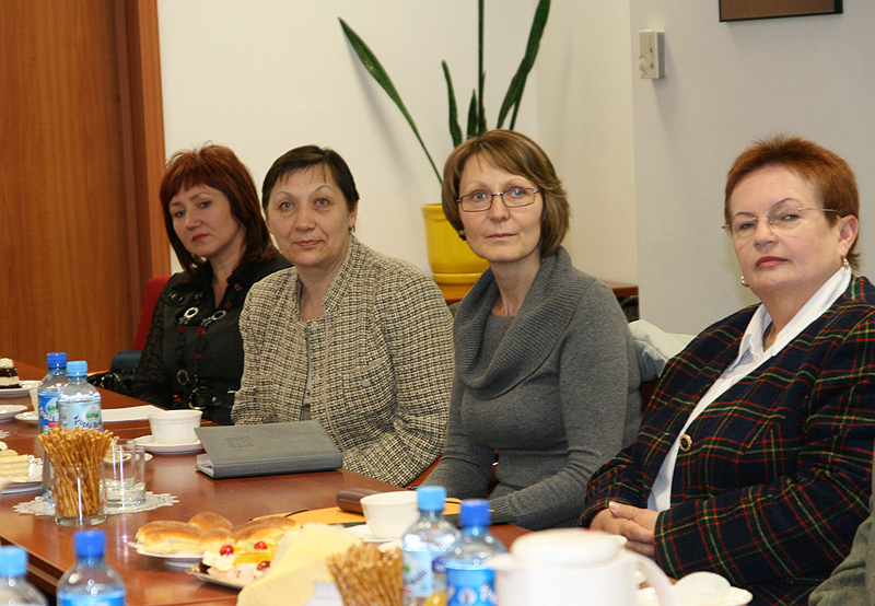 Halina Brześkiewicz (druga od lewej) fot. wrotapodlasia.pl
