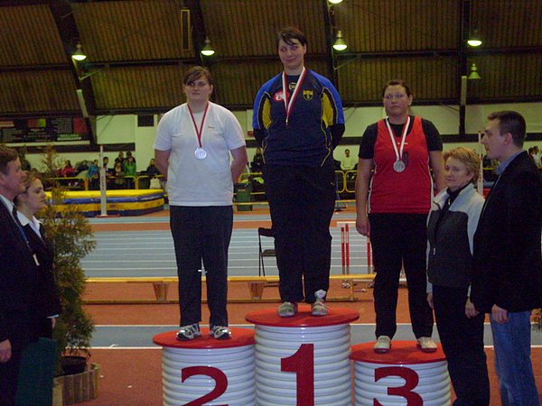 Na drugim miejscu podium Magda Żebrowska, kulomiotka z LKS Narew – Kurpiowski Łomża.