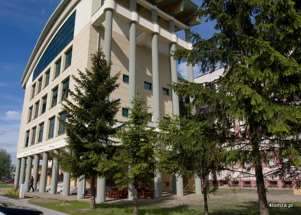 Państwowa Wyższa Szkoła Informatyki i Przedsiębiorczości w Łomży