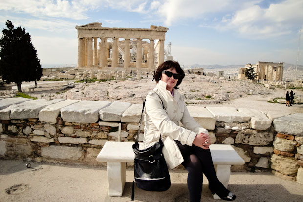 Na tle Akropolu z Partenonem