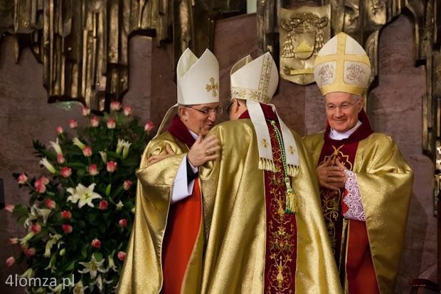 Nuncjusz Apostolski w Polsce Arcybiskup Celestino Migliore, kardynał Marc Ouellet - Prefekt Kongregacji do spraw Biskupów, ks. bp Janusz Stepnowski