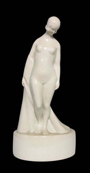 Figurka kobiety, XX w., Ćmielów, porcelana, szkliwienie
