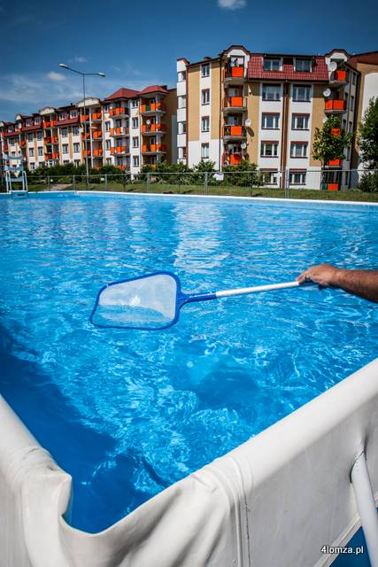 19.06.2012, Łomża, przygotowanie do otwarcia basenu na strzelnicy, łomżyńska Riviera