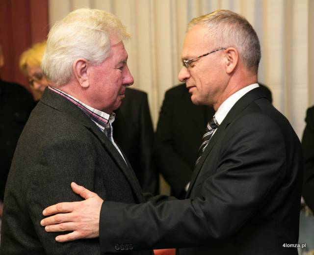 3.12.2012. Łomża, zmiana dyrektora w MPK, odchodzi Bogusław Czech (po lewej) przychodzi Janusz Nowakowski (po prawej)