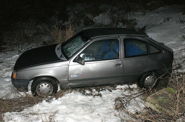 Pijany kierowca tego samochodu był sprawcą wypadku, który wydarzył się w sylwestrową noc w Rakowie Boginiach pod Drozdowem