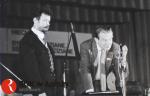 Foto: 15.06.1981 Spotkanie z laureatem nagrody Nobla - Czesławem Miłoszem, Łomża. Na zdjęciach noblista - Czesław Miłosz i Jan Kulka – poeta łomżyński.