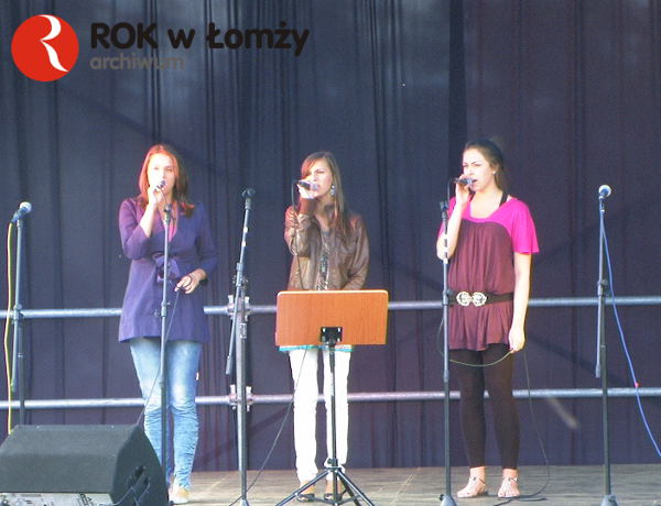 Festyn „Pożegnanie Lata” - Festyn Osiedlowy. Wystąpili m.in. Zespół Pieśni i Tańca „Łomża”, trio Mezzoforte oraz Rodzina Lewiarzy.