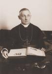 Foto: Biskup Łomży na celowniku władzy