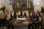Foto: Uroczystości Święta Niepodległości w Łomży, msza w katedrze w intencji Ojczyzny sprawowana przez bpa Janusza Stepnowskiego