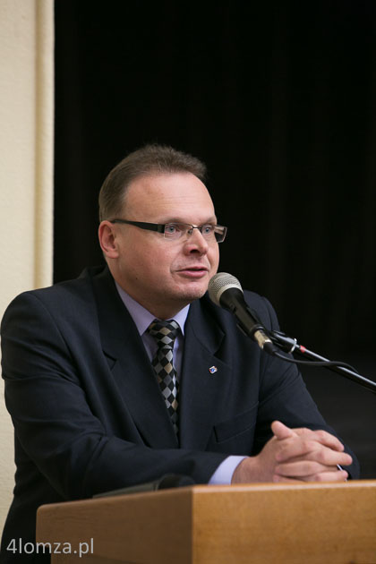 Dr Krzysztof Sychowicz