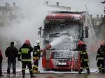 Foto: Pożar ciężarówki na ul. Wąskiej