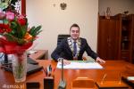 Foto: Prezydent Mariusz Chrzanowski za swoim biurkiem