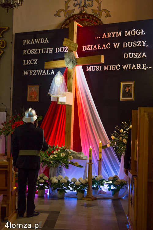 Grób Pański w kościele Matki Boskiej Częstochowskiej w Łomży