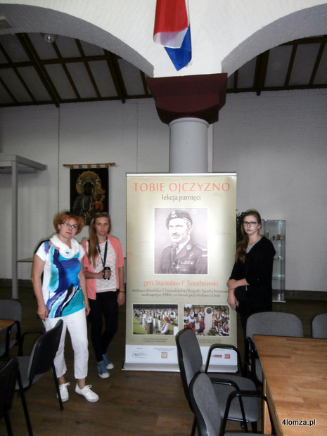 Uczestniczki wyjazdu na wystawie Polacy w Driel