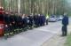 Ratownicy ruszający na poszukiwanie zaginionej w lesie 71-letniej kobiety. Fot. KPP Grajewo