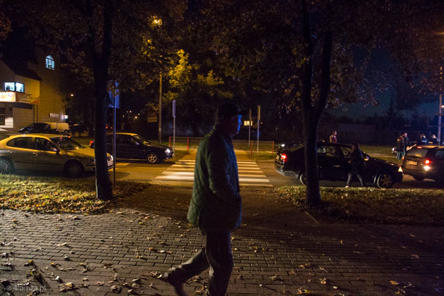 W październiku na tym przejściu dla pieszych przez Aleję Piłsudskiego zginęła 35-letnia kobieta potrącona przez samochód. To przejście jest na liście do doświetlenia.