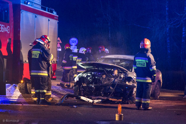 Rozbite auto jadące prawdopodobnie drogą 648