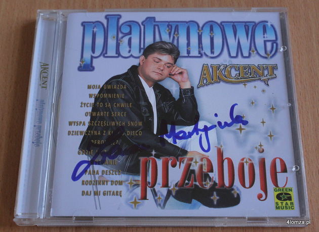płyta z autografem Zenka Martyniuka zawierająca takie utwory jak „Moja Gwiazda”, „Życie to są chwile” czy „Dziewczyna z klubu disco”