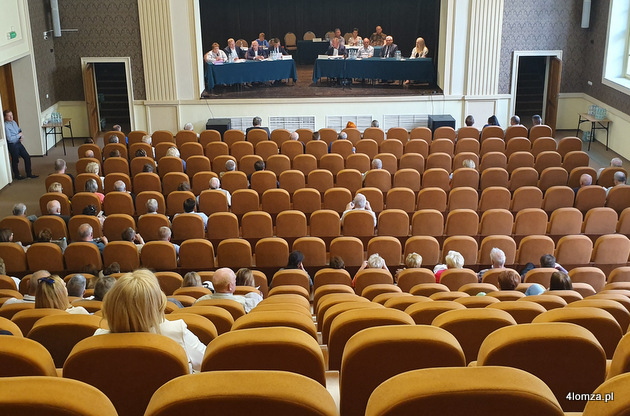 sala obrad Walnego Zgromadzenia Członków Łomżyńskiej Spółdzielni  Mieszkaniowej