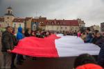 Foto: Flaga biało-czerwona na Starym Rynku