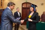 Foto: Dyplom otrzymuje Bernadeta Krynicka