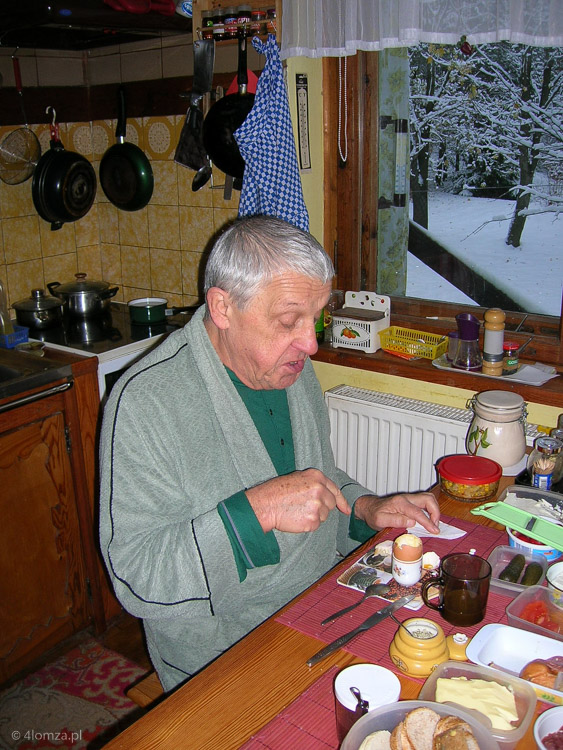 Śniadanie w zimowej scenerii, październik 2012