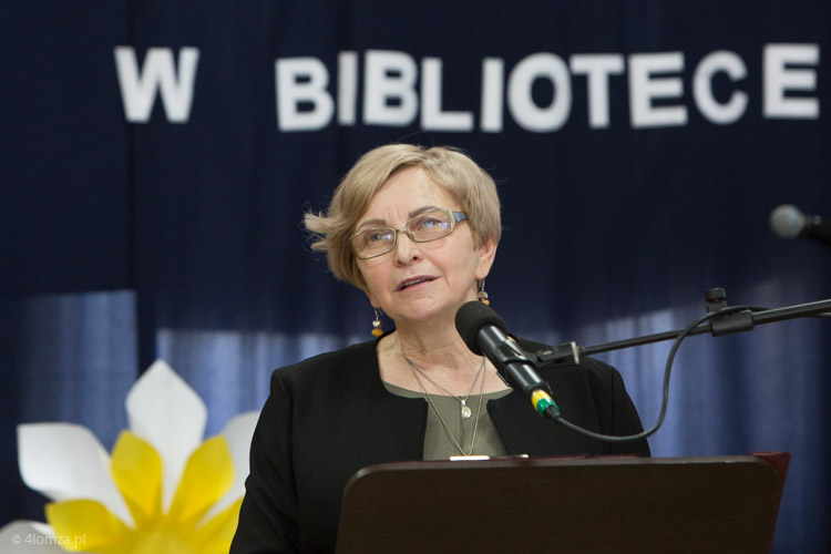 Wiesława Kłosińska, dyrektor Biblioteki Gminy Łomża w Podgórzu