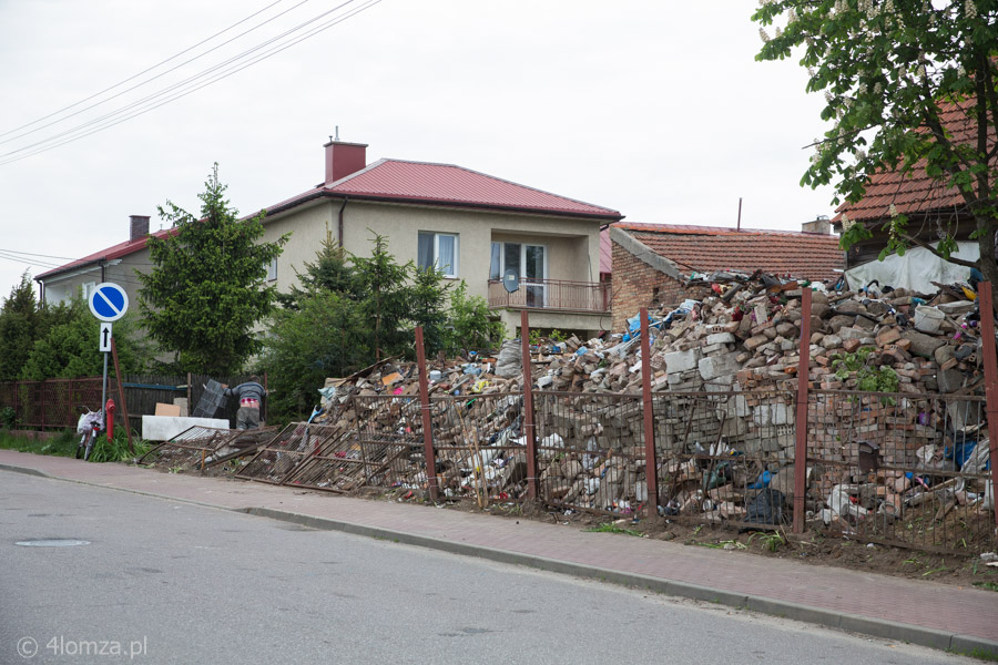 Tak wygląda działka po wywiezieniu 80 ton, 28. maja