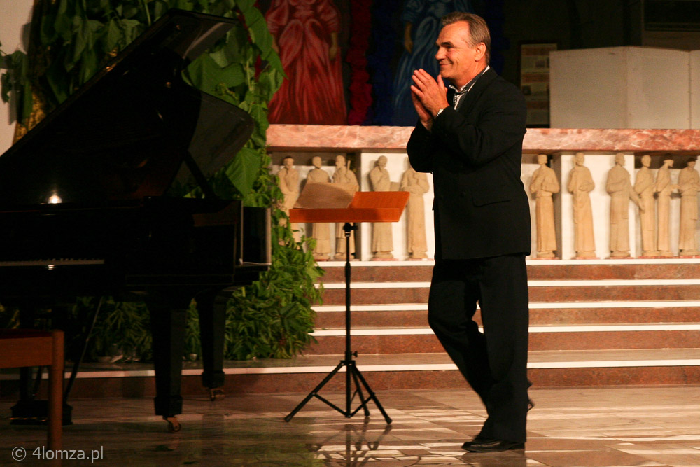Kazimierz Pawczyński przy realizacji opery 