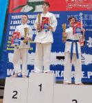 Foto: Zawodnicy Łomżyńskiego Klubu Karate na podium