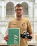 Foto: Piotr Kurządkowski skonstruował robota dla stra...