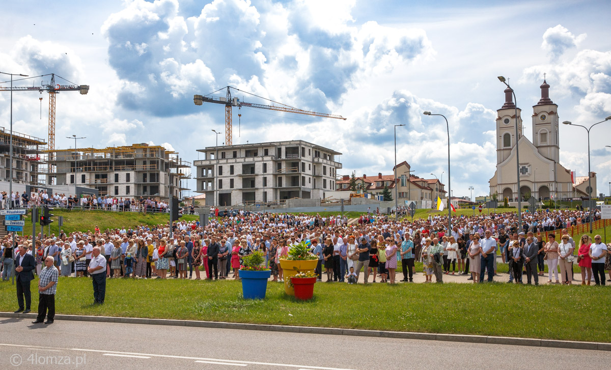 Procesja Bożego Ciała w Parafii Krzyża Świętego w Łomży