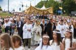 Foto: Procesja Bożego Ciała w Parafii Krzyża Świętego w Łomży